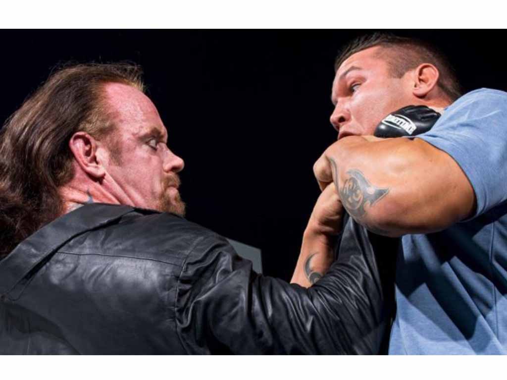 Undertaker vs randy Orton