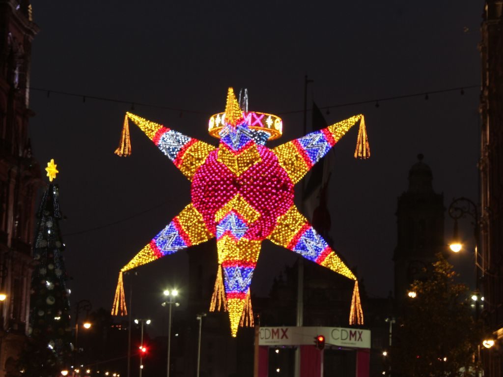 adornos navideños piñata