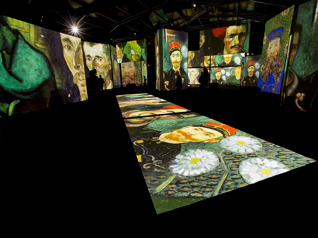 Exposiciones inmersivas: arte interactivo, sensorial y onírico