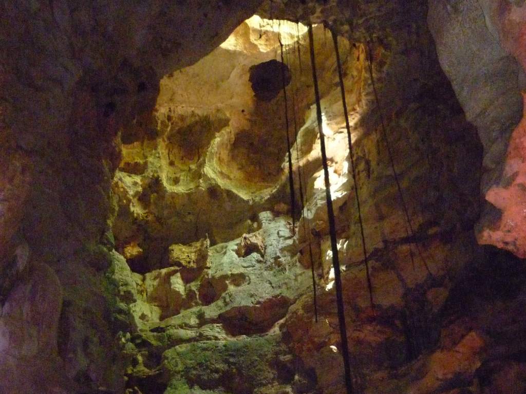 Grutas de Xtacumbilxuna’an tunel