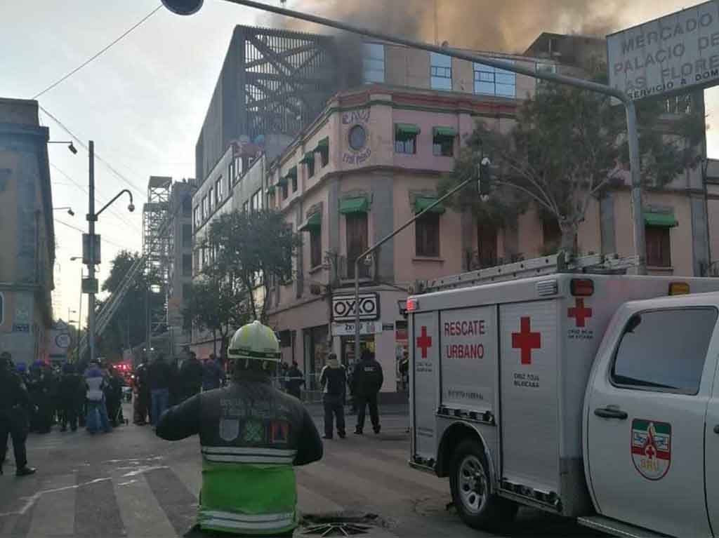 Incendio en las oficinas del Metro cdmx