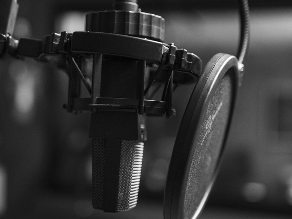 Podcast para tu salud emocional micrófono