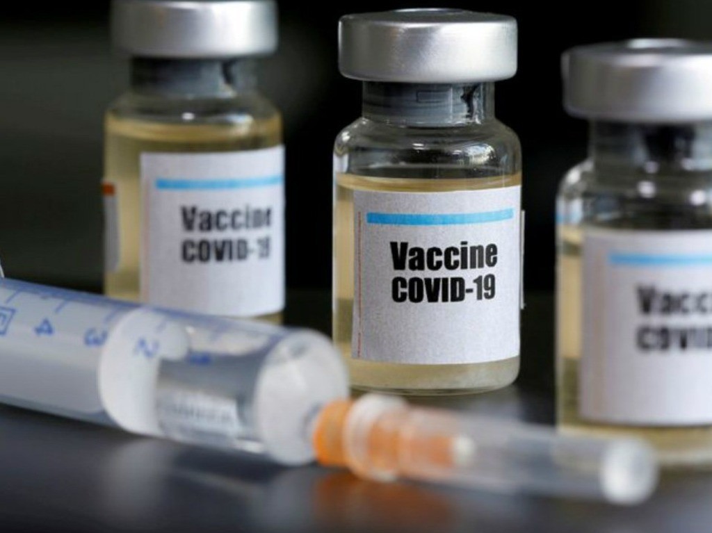 Vacuna de Moderna presenta buena eficacia contra el COVID-19