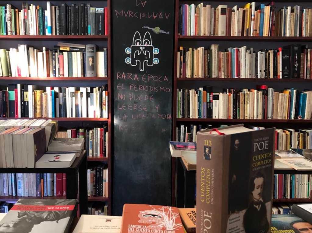 8 librerias mas interesantes en la CDMX que no te puedes perder libreria murcielaga