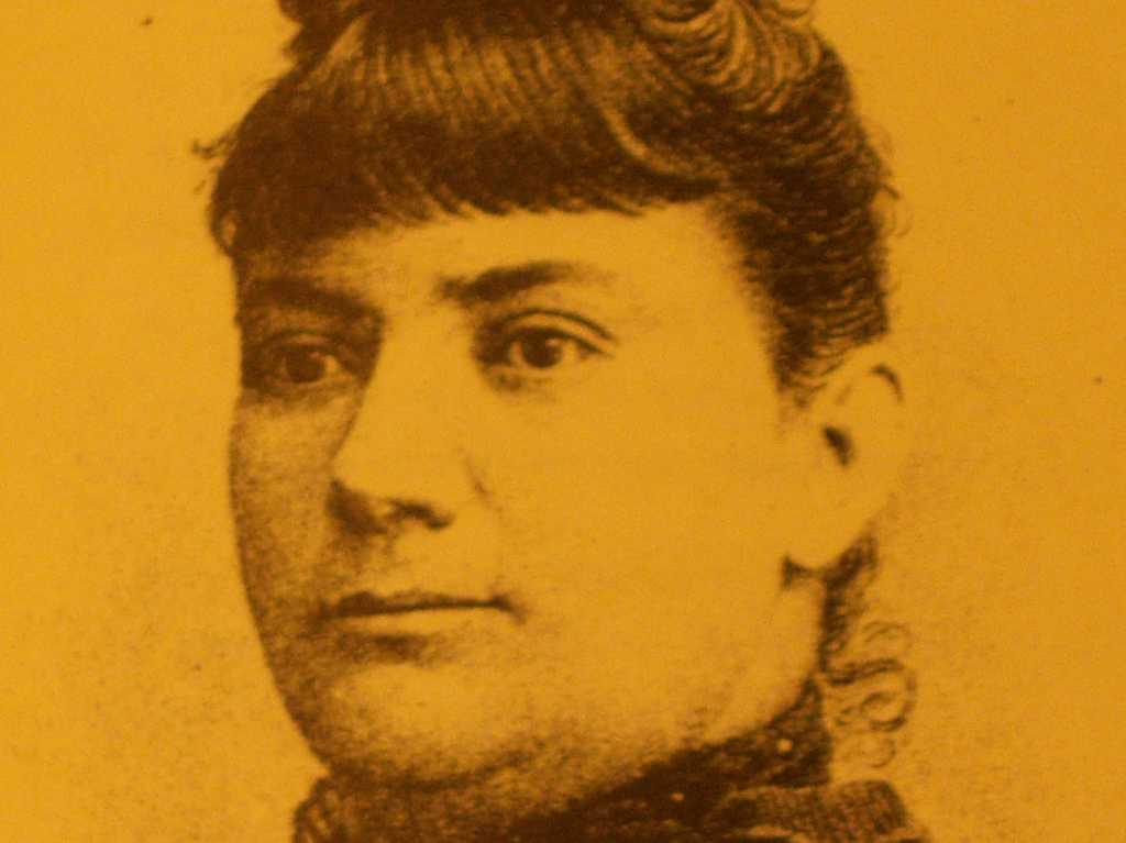 8-mejores-poetas-mexicanas-laura