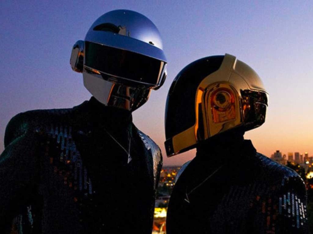 8 bandas estilo Daft Punk que debes escuchar