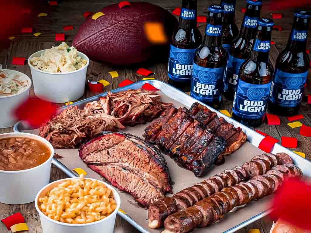 Vive el Super Bowl con Pinche Gringo: ¡costillitas y cerveza a domicilio!