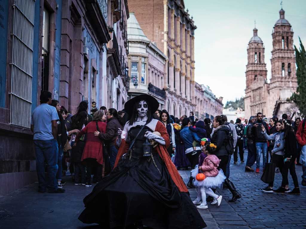 siguiendo los pasos de amparo davila recorrido por zacatecas davila centro historico