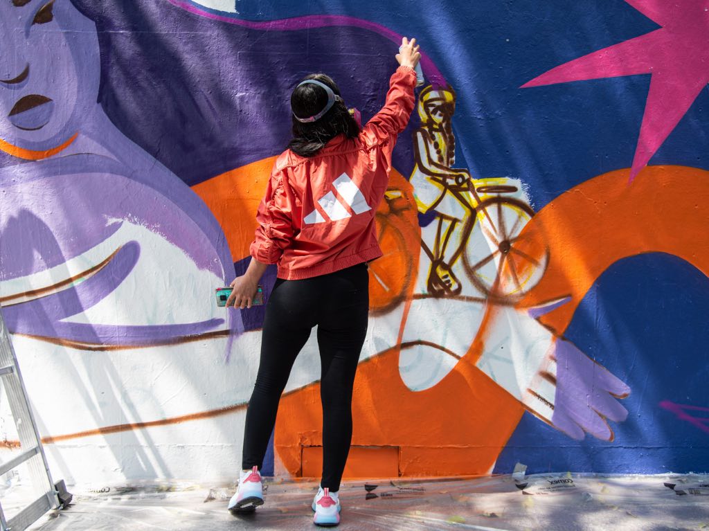 adidas celebra a las mujeres con su nuevo foro: Míranos Mover