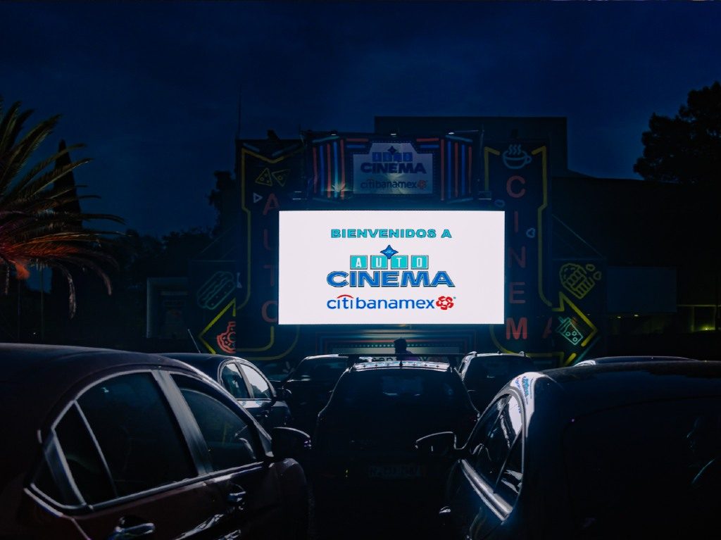 Autocinema Citibanamex en el Hipódromo de las Américas