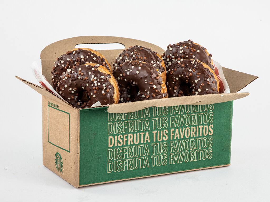 ideas-para-armar-el-mejor-brunch-familiar-con-starbucks-un-fin-de-semana-donas-de-chocolate