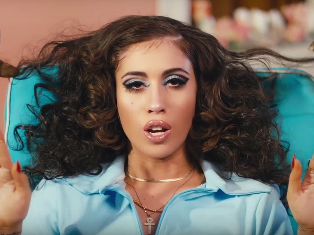 Kali Uchis y su “telepatía”, son nuestra recomendación musical del mes