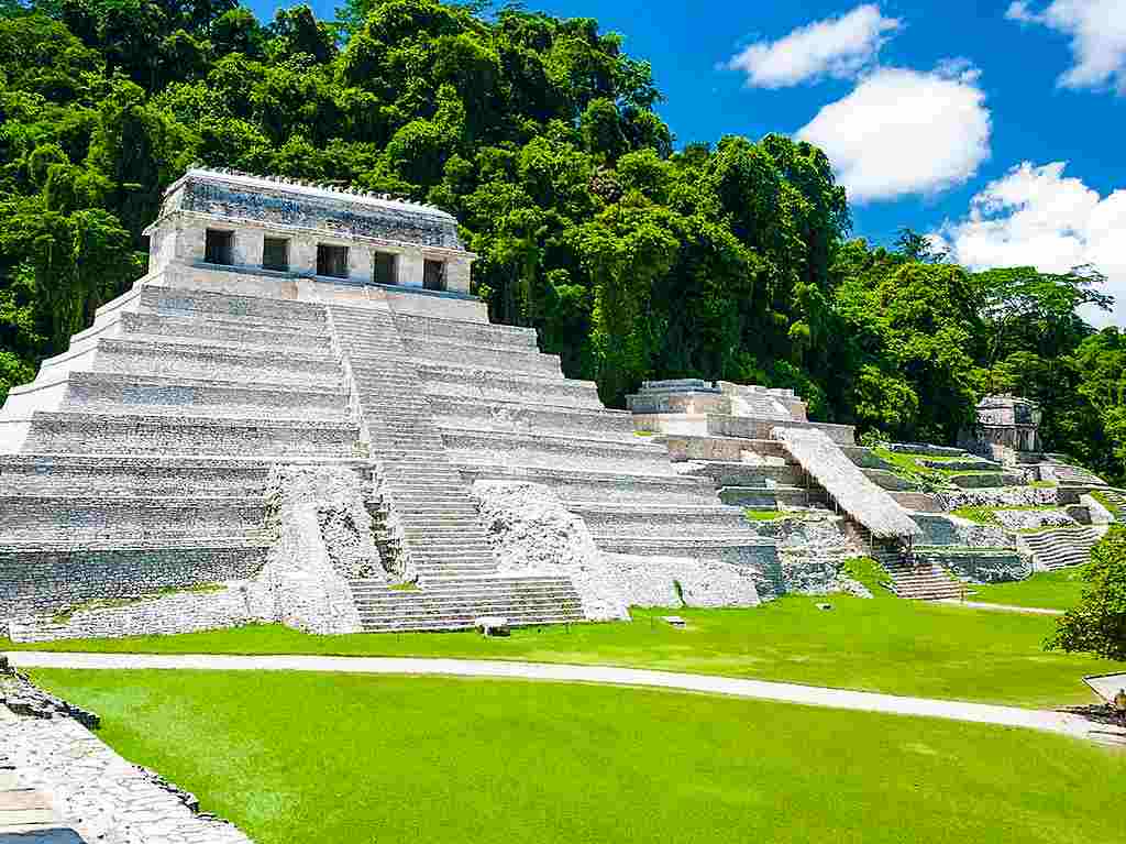 viaja a palenque y descubre a la enigmatica reina roja palenque