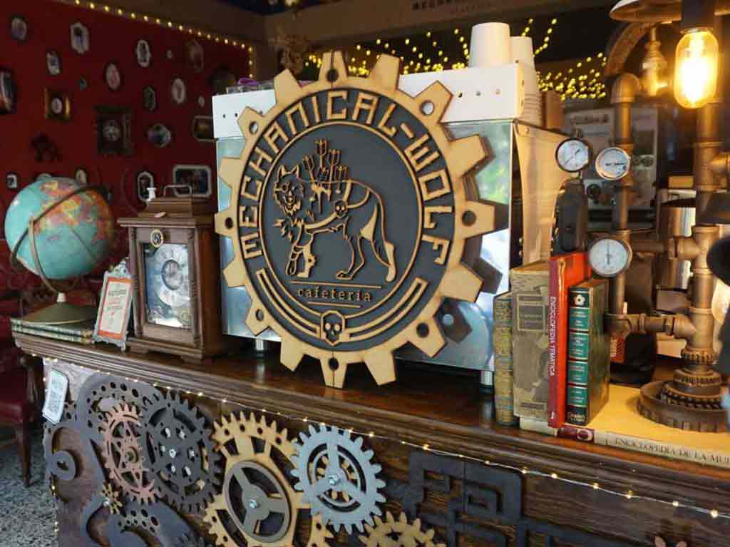 Mechanical wolf, cafetería steampunk