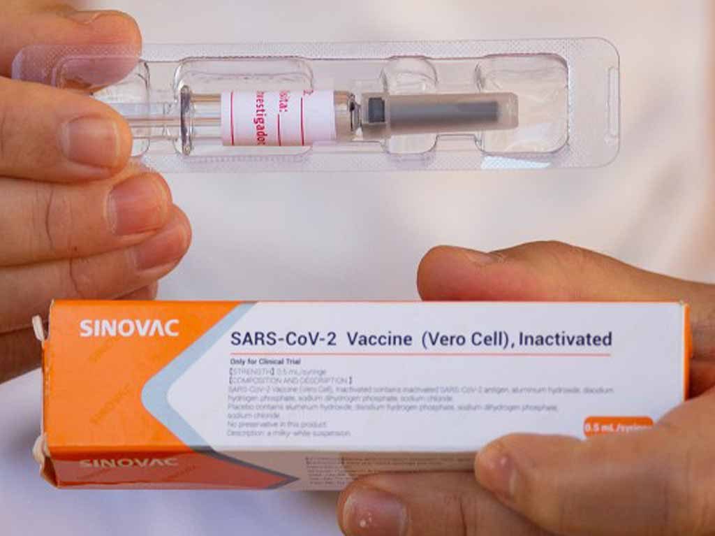 Llega a México nuevo cargamento de vacuna Pfizer y Sinovac
