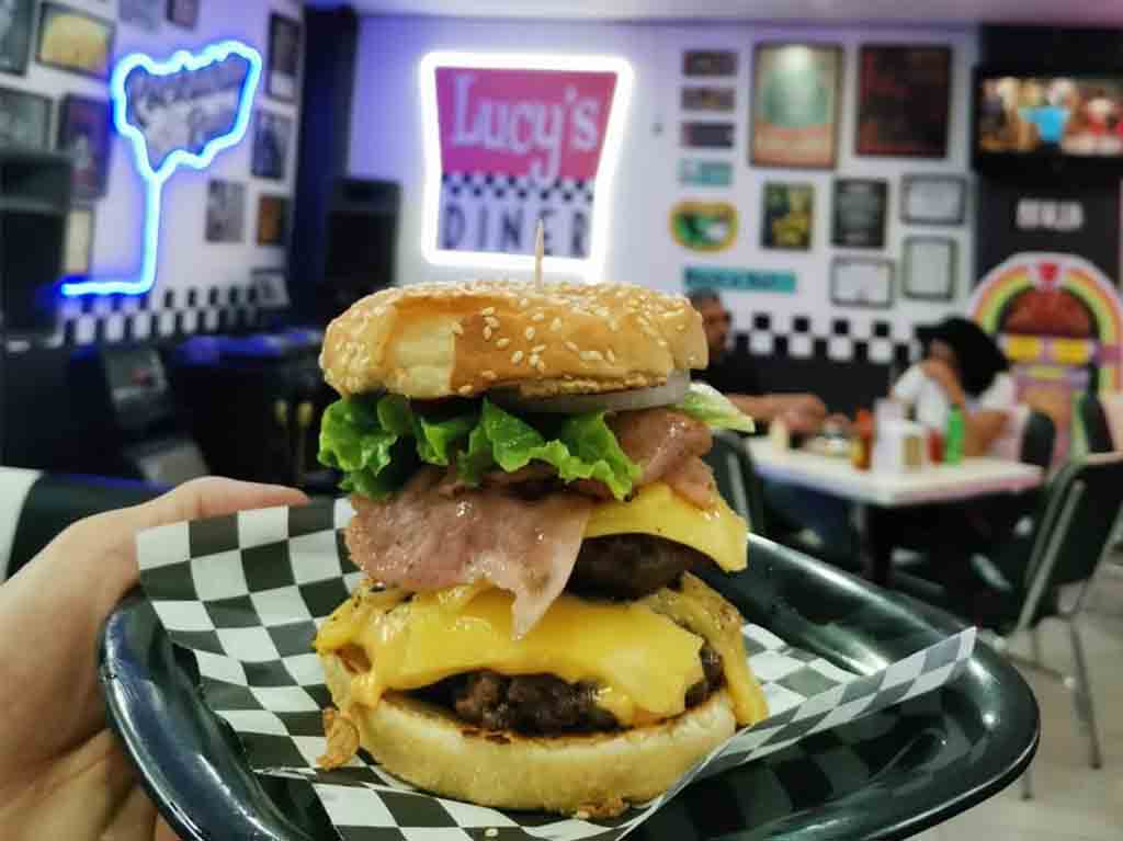 Lucy’s Diner, restaurante temático de rockabilly ¡estrena ubicación!