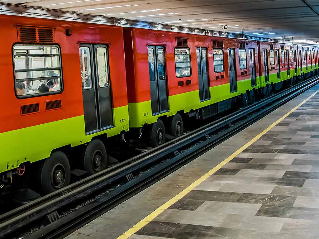 se-descarrila-tren-del-metro-cdmx