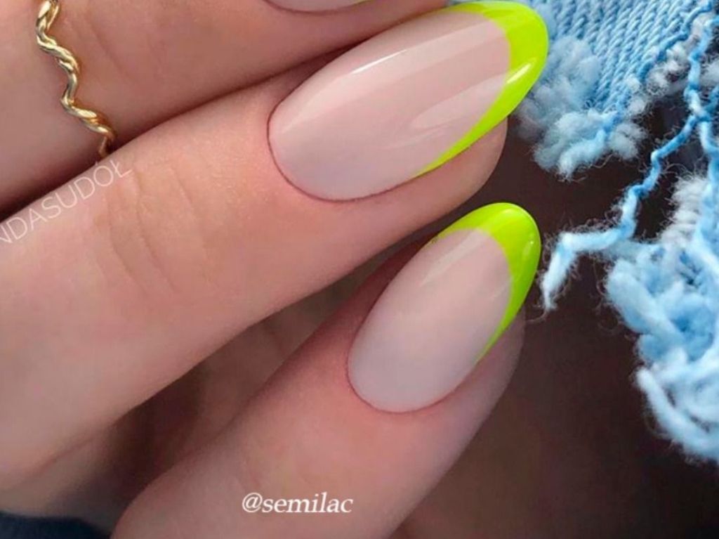 tendencias-diseno-unas-neon-nude