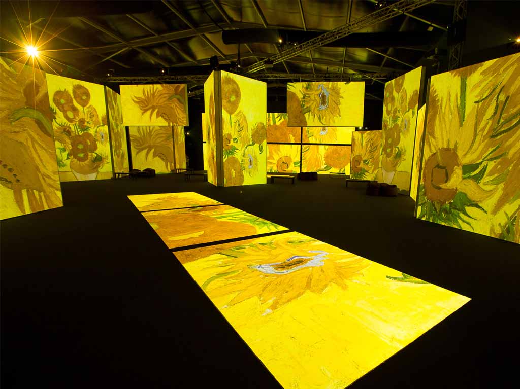 ¡Los girasoles se quedan! Van Gogh Alive estará hasta junio 