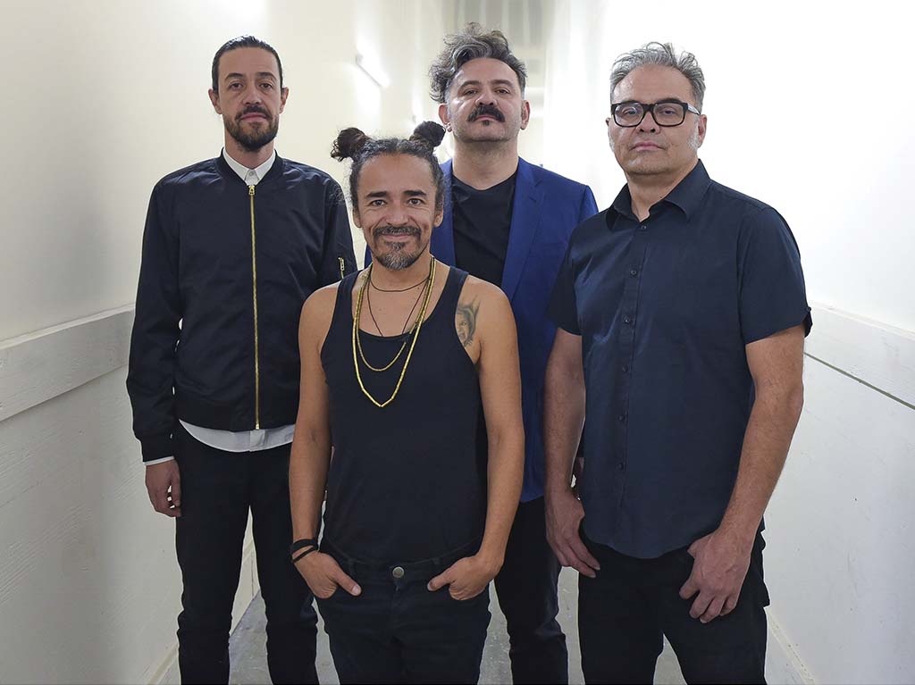 Café Tacvba celebración 32 aniversario