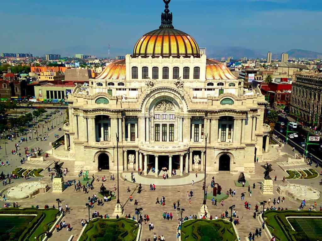  Ciudad de México pasa a semáforo amarillo calle 