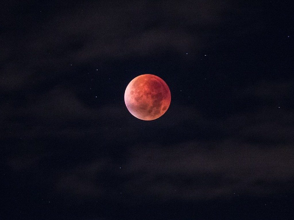 Eclipse total de Luna de Sangre