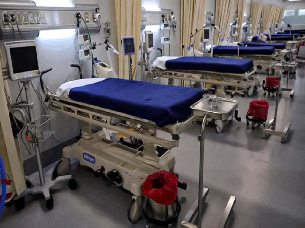 que hospitales siguen atendiendo casos covid