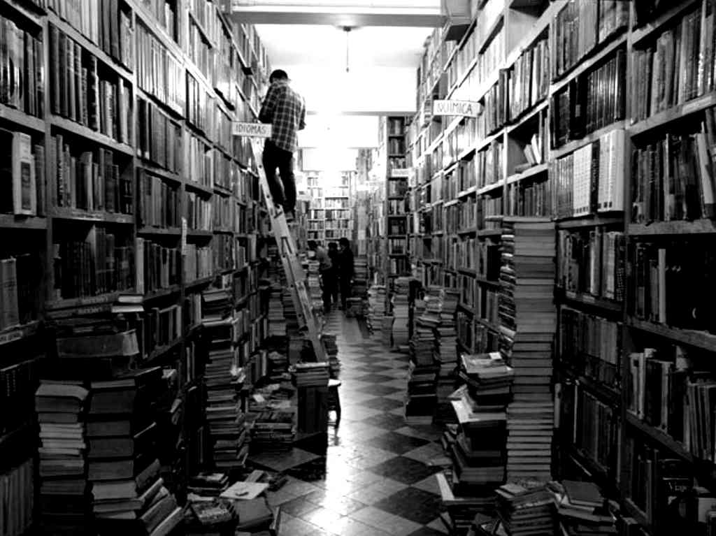 Librerías de viejo más famosas de Donceles Librería Regia