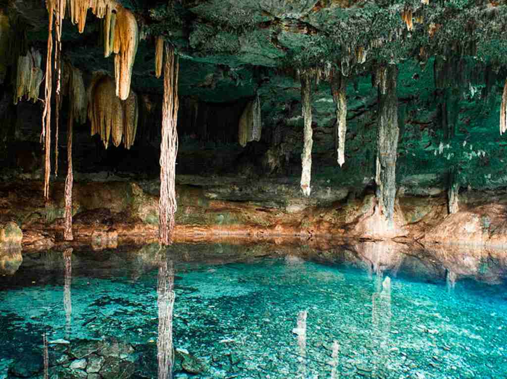 Cenotes Hacienda Mucuyché Cenote Caverna