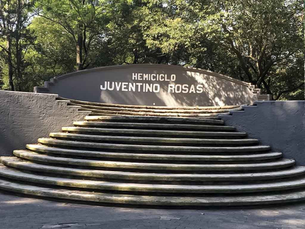 hemiciclo teatro juventino rosas: lugares poco conocidos en Chapultepec
