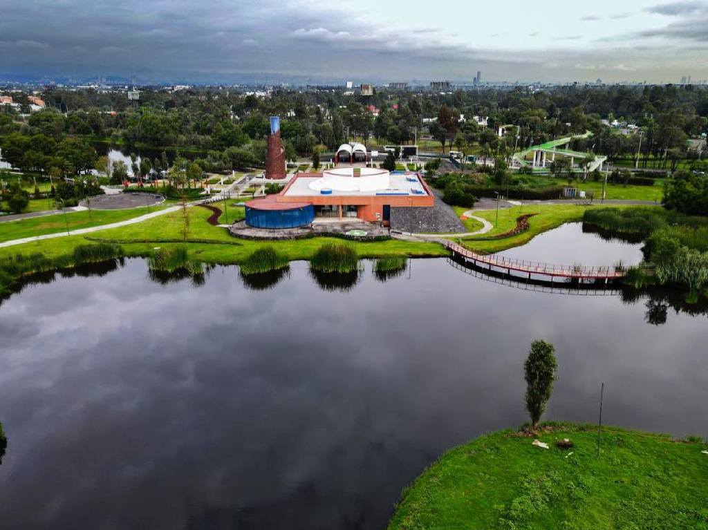 Parque Ecológico Xochimilco lago
