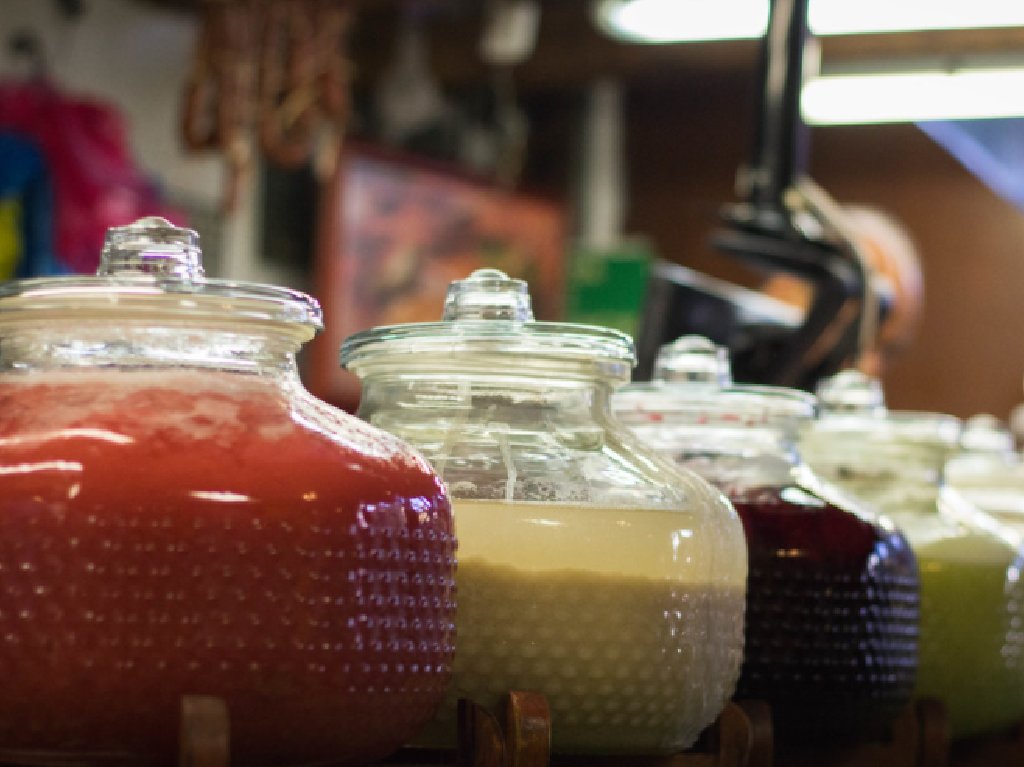 Pulque Olimpiadas en el Centro Histórico bebidas