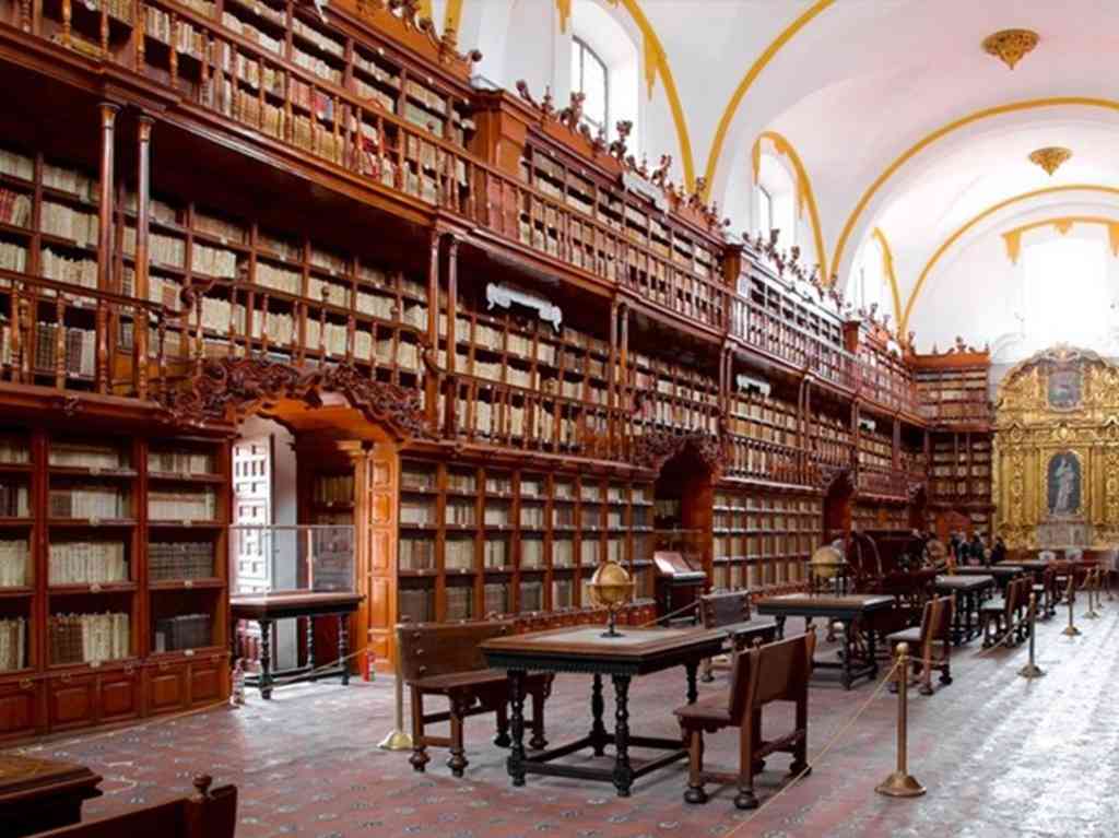 bibliotecas-hermosas-impresionantes-del-mundo-biblioteca-palafaxoniana