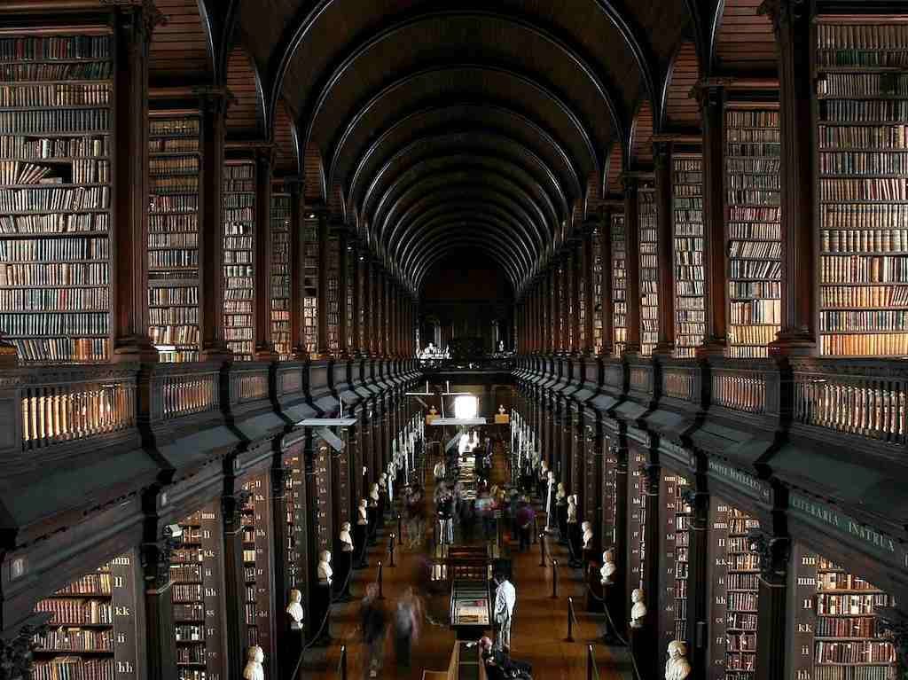 Bibliotecas hermosas impresionantes del mundo Portada