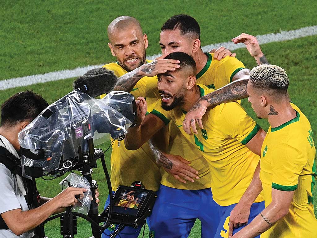 brasil le gana a españa