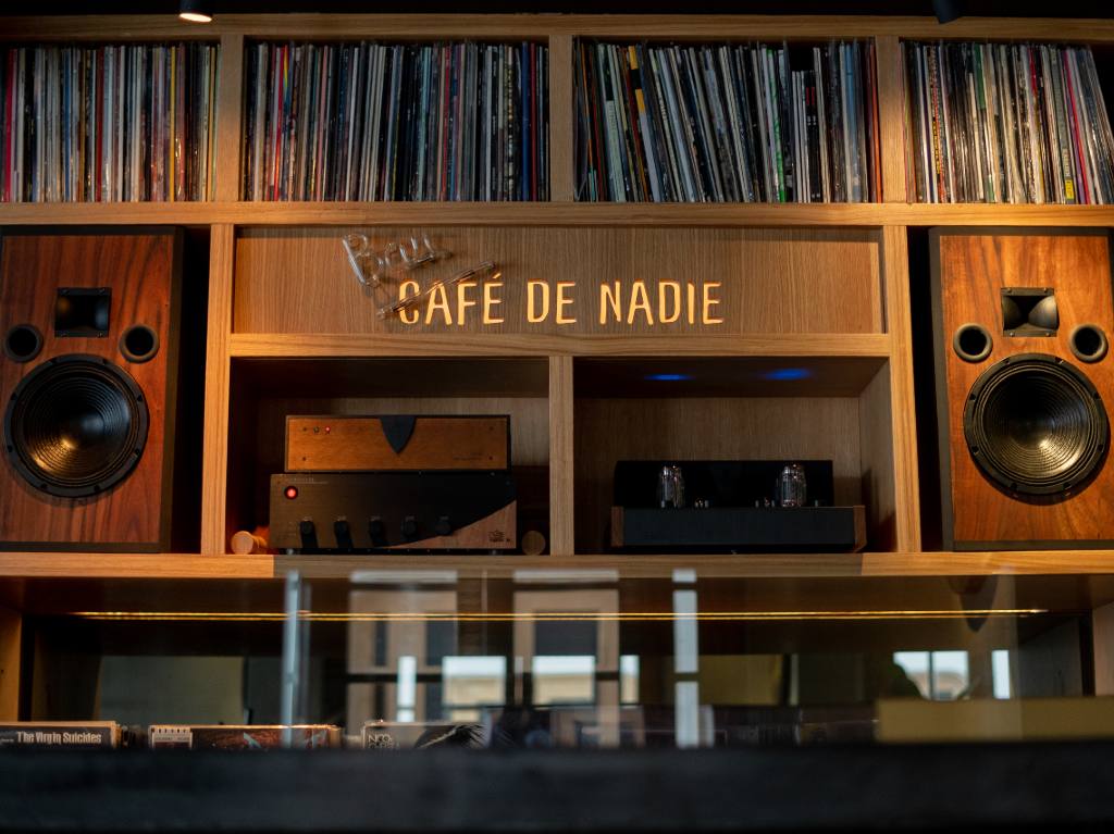 Café de Nadie, una experiencia sensorial en La Roma