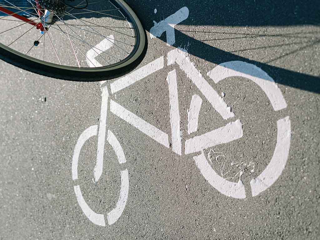 habra-nueva-ciclovia-en-la-avenida-5-de-mayo-senalizacion