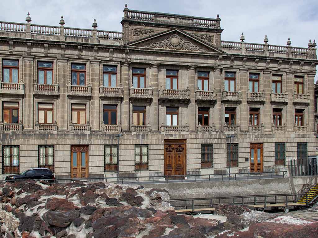 Pabellón de ventanas arqueológicas en casa del marqués