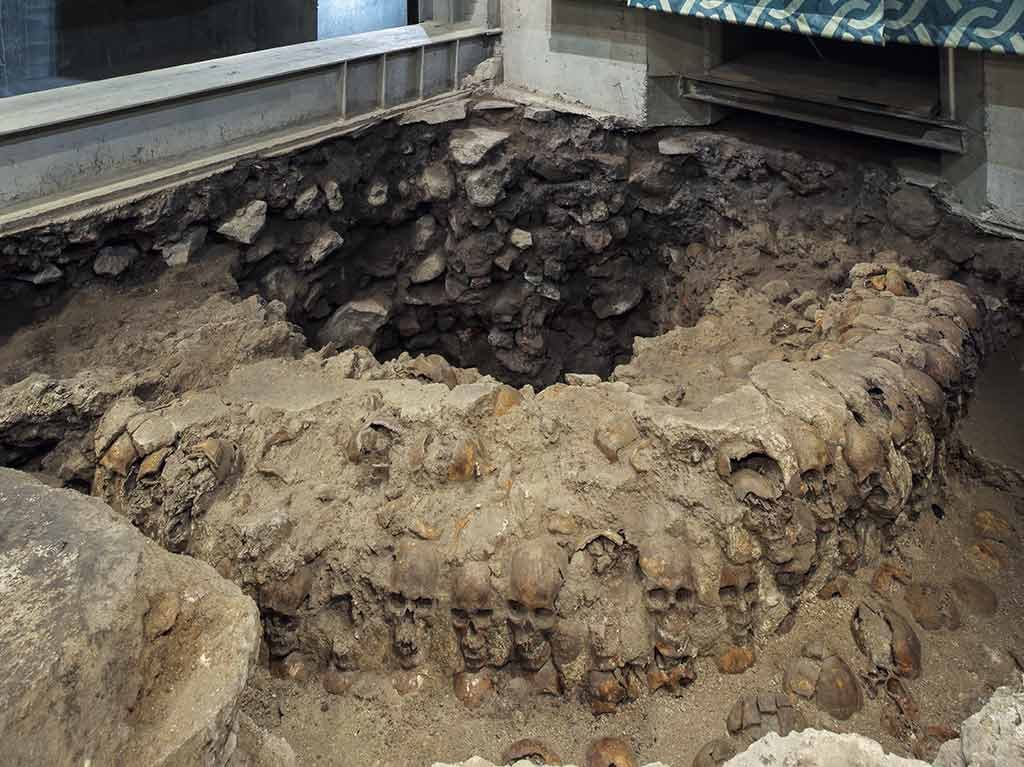 Pabellón de ventanas arqueológicas en casa del marqués