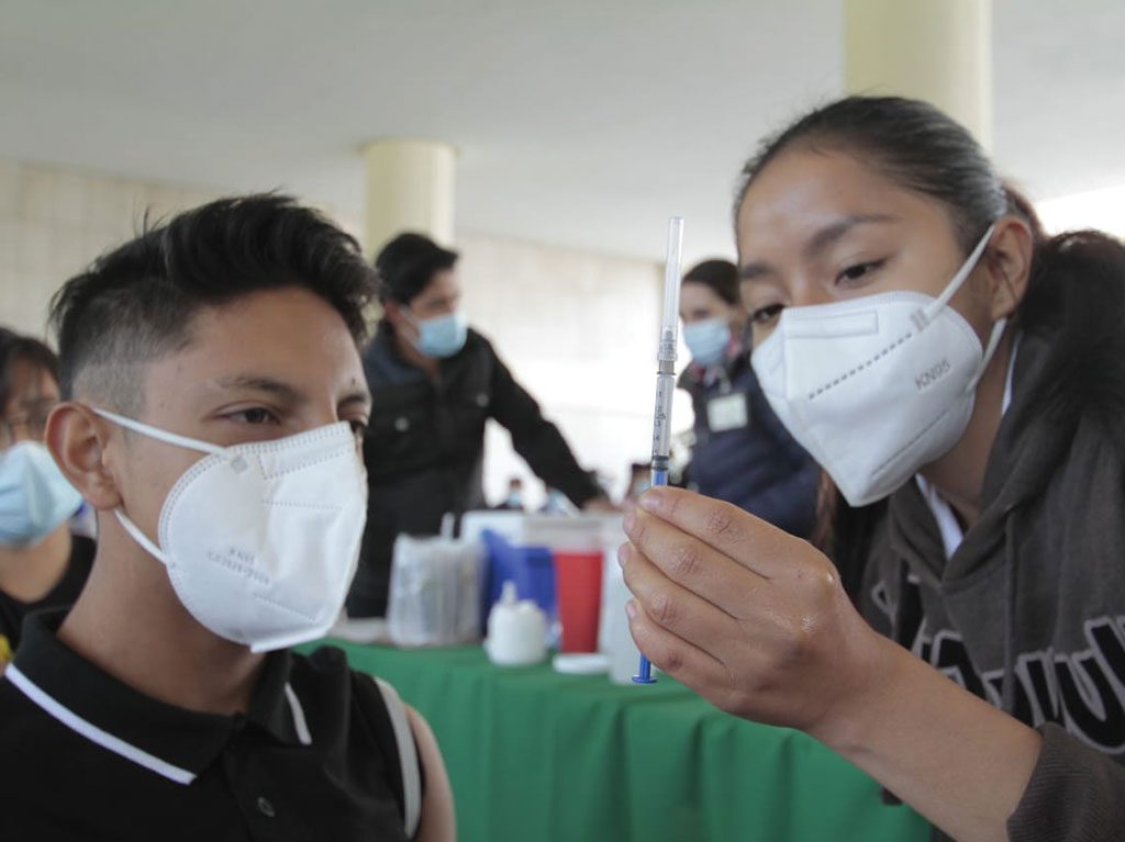 Vacunación para adultos de 18 a 29 años en Tlalpan e Iztacalco