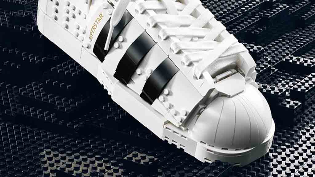 Lego y Adidas se reúnen para que construyas de tenis con bloques 2
