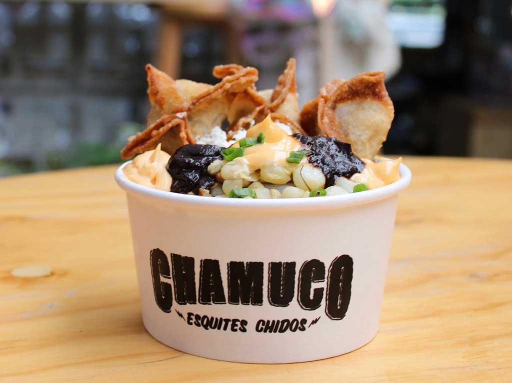 Chamuco: esquites de birria