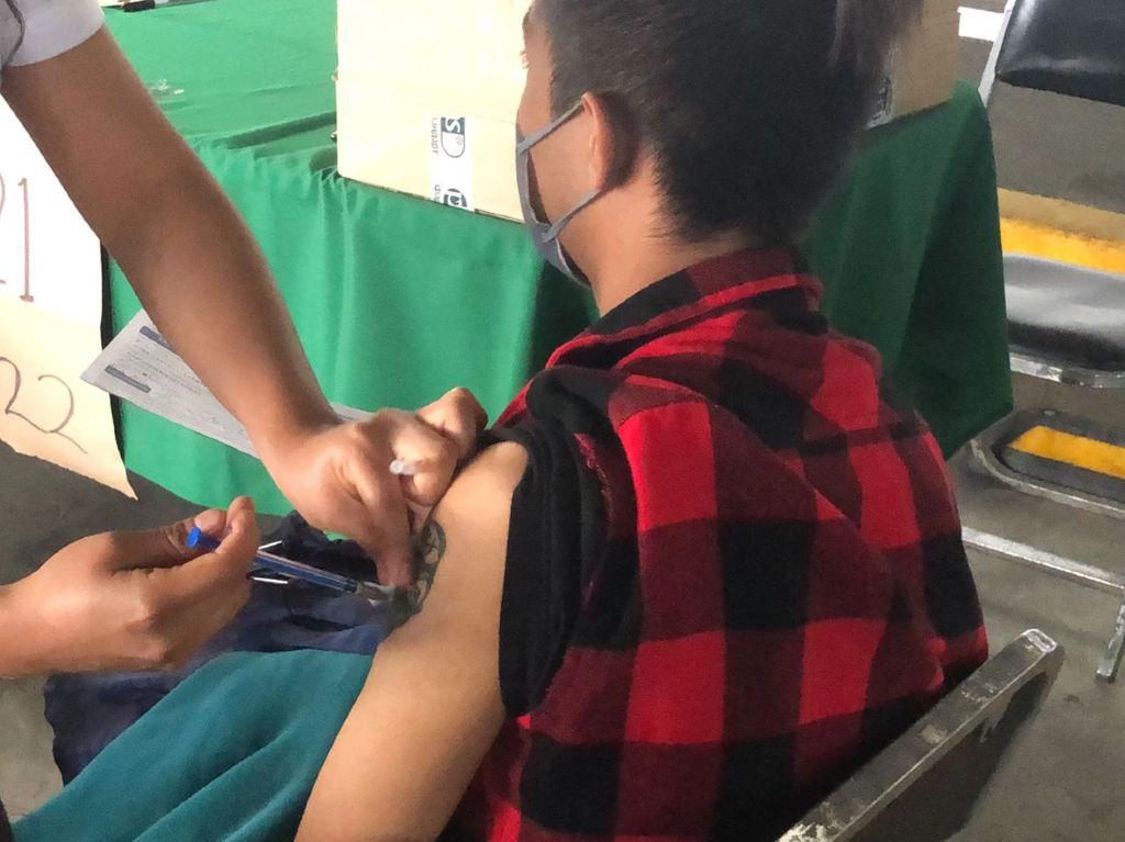 Vacunación en CDMX: primeras dosis para centennials de Iztapalapa y más