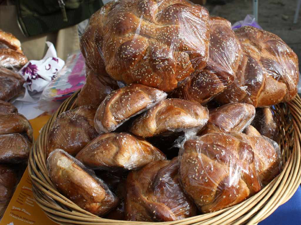 Festival de Pan de Muerto y el Chocolate con ajonjolí