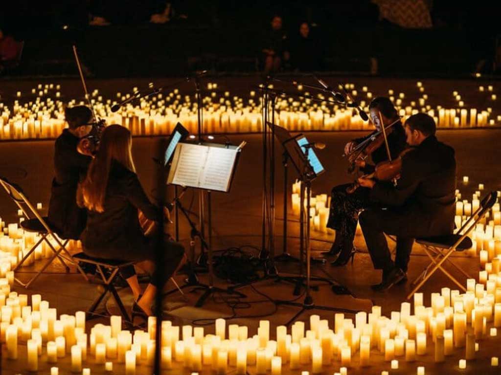 Funciones de Candlelight en septiembre. ¡Hay una en Van Gogh Alive! 4