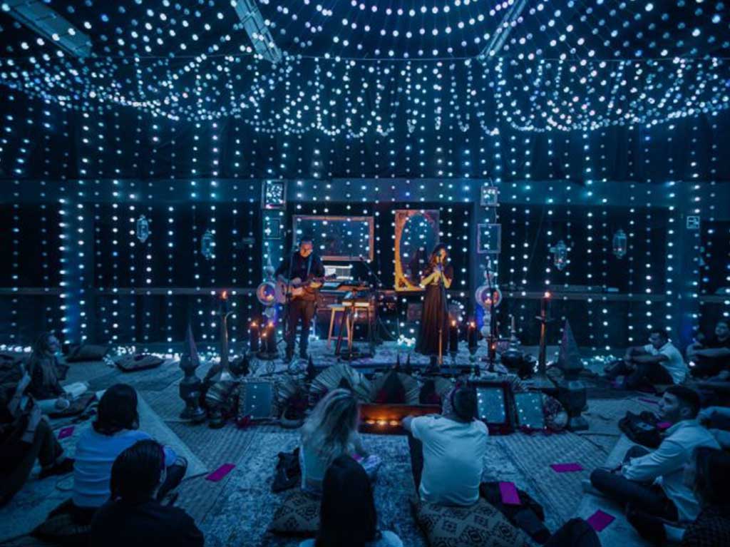 inmersia-la-experiencia-inmersiva-de-dia-de-muertos-en-la-juarez-musica-en-vivo