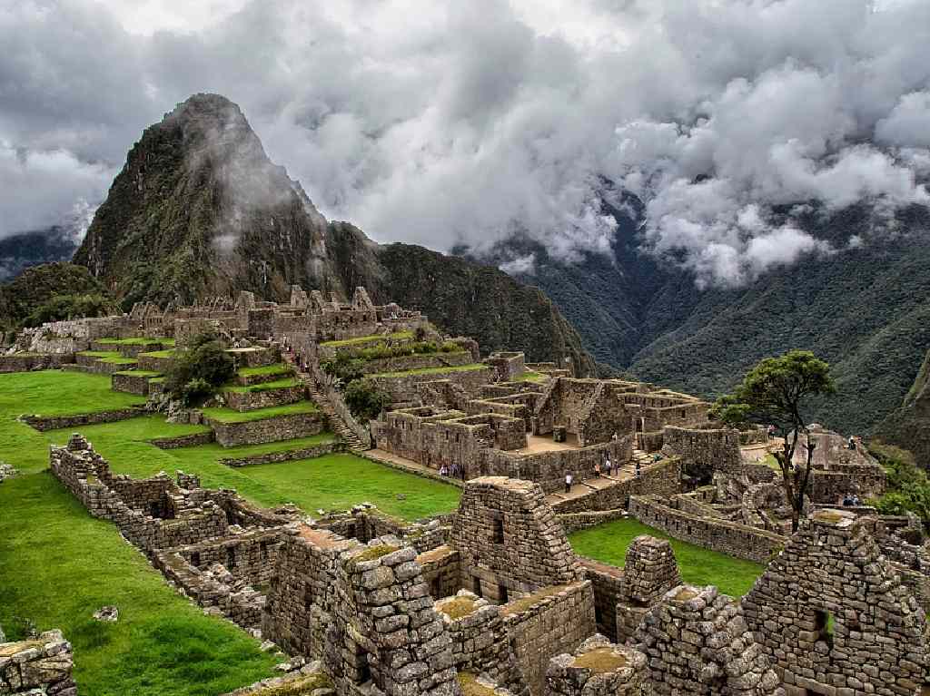 lugares a los que debes viajar antes de los 30 Machu Picchu
