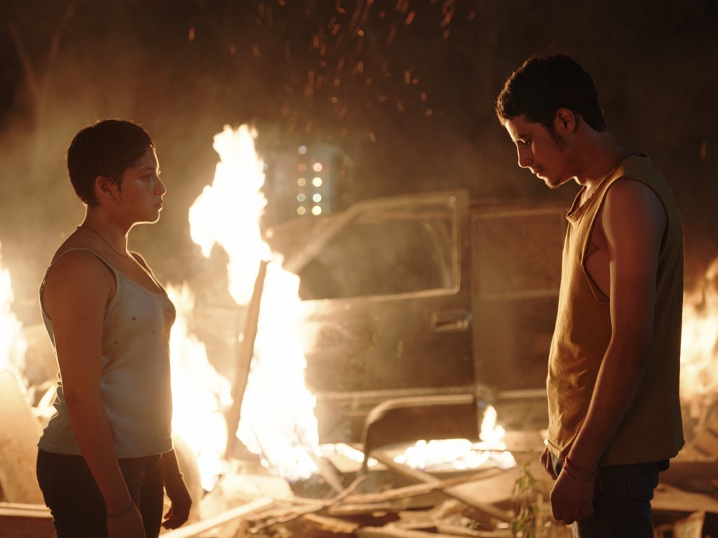 noche-de-fuego-still