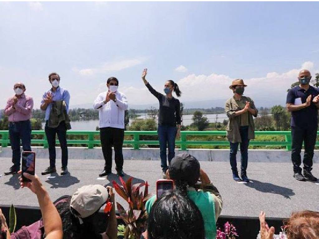 Nuevo puente vehicular en Periférico inauguración