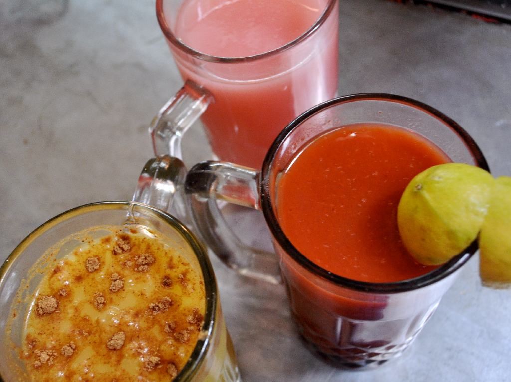 Tianguis del Pulque y la Cerveza Artesanal + Luchadores vasos